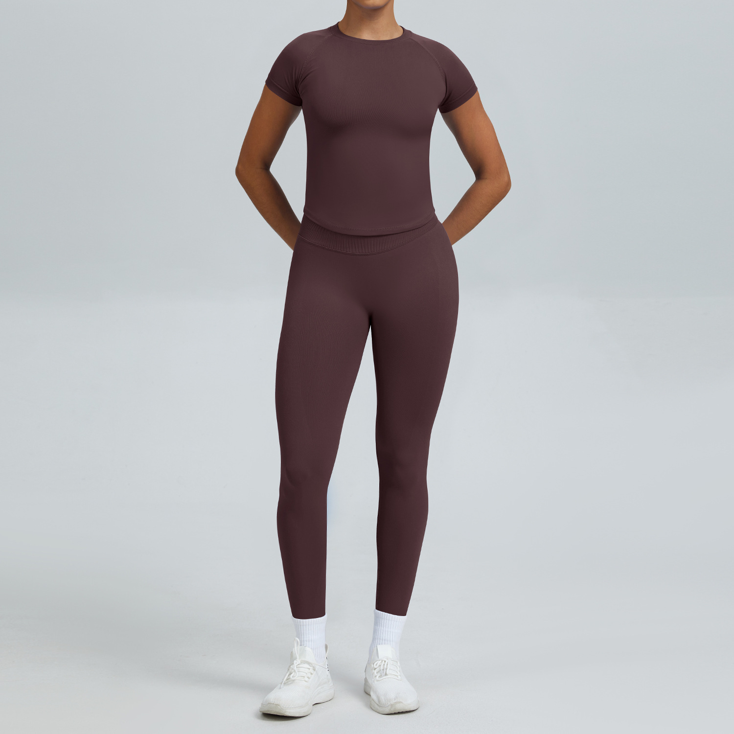 Maniche corte+leggings (marrone)