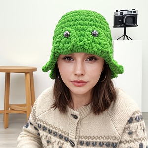 SOLPOP Bonnet de pêcheur fait main pour hommes et femmes, chapeau de pêcheur vert en crochet de fil épais, artisanal - Product Image 1