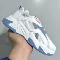 Vente en gros de chaussures de sport pour femmes, différents styles, mailles mixtes respirantes, semelles épaisses, amortissantes