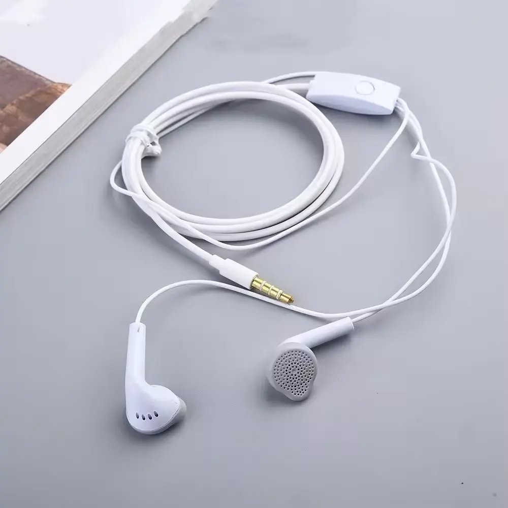 Meilleures ventes d'écouteurs intra-auriculaires de jeu bon marché avec prise jack 3.5mm d'écouteurs stéréo filaires mains libres pour Samsung Android écouteurs filaires