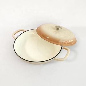 Casserole <span class=keywords><strong>ronde</strong></span> en <span class=keywords><strong>fonte</strong></span> émaillée de 12 pouces - Product Image 2