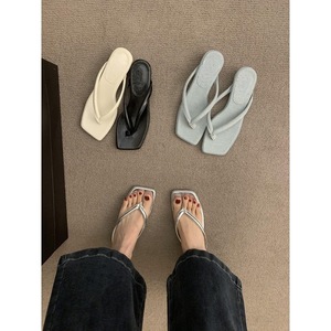 2026 New French Chunky Heel Flip Flops Women Silver Beach Sandals Summer Outdoor Dress Matching <b>Slippers</b> - Product Image 1