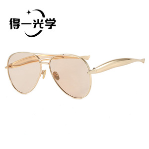 Gafas de sol de aviador con montura metálica y protección UV400 para mujer, para conducir al aire libre y ciclismo - Product Image 2