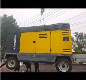 25 <span class=keywords><strong>Bar</strong></span> 30m ³/min Compresseurs d'air à vis mobiles diesel Atlas Copco XRVS 1050 CFM d'<span class=keywords><strong>occasion</strong></span> - Product Image 1