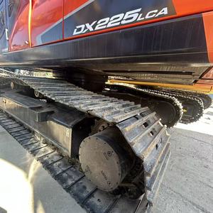 รถขุดไฮดรอลิกแบบตีนตะขาบ Doosan DX225LC มือสอง ขนาด 22 ตัน รุ่นปี 2024 ความจุบุ้งกี๋ 1.05 เมตร ชั่วโมงการทำงานน้อย สภาพดี - Product Image 6