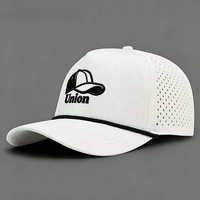 Gorra de Béisbol Personalizada de 5 Paneles con Parche de PVC y Logotipo, Gorras de Golf Impermeables con Perforaciones Cortadas a Láser, Gorra de Golf de Poliéster Verde con Cordón