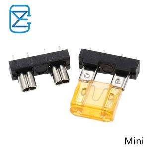 Porte-<span class=keywords><strong>fusible</strong></span> automobile moyen mini <span class=keywords><strong>intégré</strong></span>, <span class=keywords><strong>prise</strong></span> de <span class=keywords><strong>fusible</strong></span> à clip, douille 32v pour carte de circuit imprimé, clip de sécurité, type d'insertion - Product Image 4