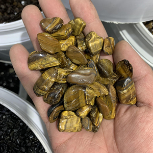 Ghiaia burattata <span class=keywords><strong>quarzo</strong></span> grezzo curativo all'ingrosso dell'<span class=keywords><strong>occhio</strong></span> <span class=keywords><strong>di</strong></span> <span class=keywords><strong>tigre</strong></span> <span class=keywords><strong>di</strong></span> cristallo della pietra preziosa curativa per la decorazione - Product Image 3