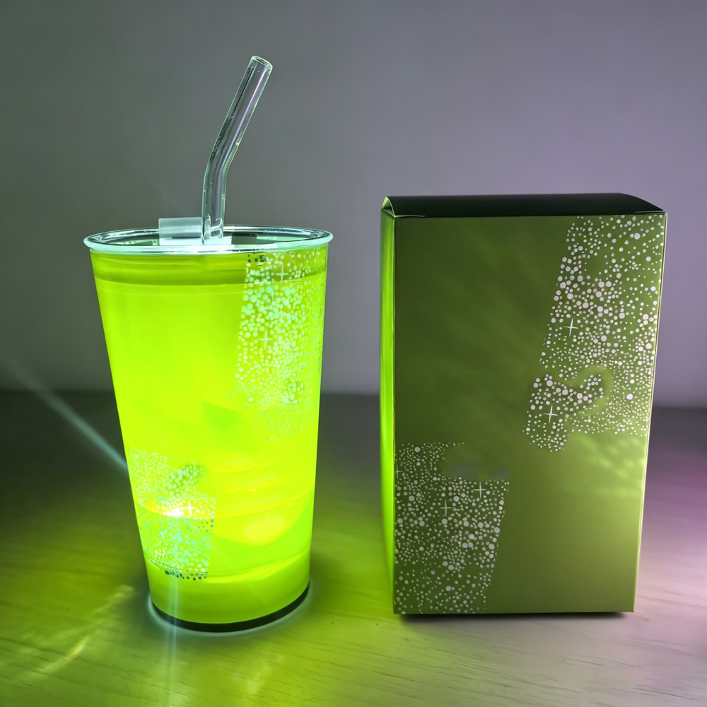 Set completo verde (taza+tapa+pajita+caja)
