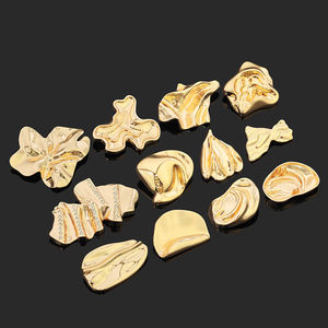 Botones de costura personalizados de Button Factory, botones irregulares para ropa, conchas marinas, estrellas de mar, botones de metal de aleación con forma especial, botones decorativos. - Product Image 1