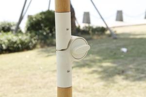 Parasol portable <span class=keywords><strong>de</strong></span> luxe personnalisé, côtes en <span class=keywords><strong>fibre</strong></span> <span class=keywords><strong>de</strong></span> <span class=keywords><strong>verre</strong></span> vintage et poteau en hêtre importé glands en <span class=keywords><strong>toile</strong></span> Le parasol <span class=keywords><strong>de</strong></span> plage haut <span class=keywords><strong>de</strong></span> gamme 200CM - Product Image 5