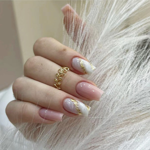 Venta al por Mayor de 24 <span class=keywords><strong>Uñas</strong></span> Postizas Reutilizables de ABS, Diseño de Mármol Rosa Nude con Detalles de Láminas Doradas, Forma Cuadrada Brillante, <span class=keywords><strong>Uñas</strong></span> Artificiales - Product Image 1