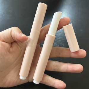 ISMAN Lujoso Tubo Redondo Delgado de 3g para Lápiz Labial con Mecanismo de Clic, Bálsamo Labial en Lápiz de 8mm, Venta al por Mayor, Etiqueta Privada, Envase de Plástico Vacío - Product Image 4
