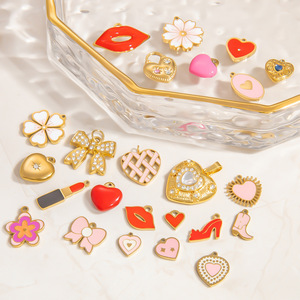 Accesorios de Joyería DIY, Colgante de Corazón en Acero Inoxidable con Baño de Oro de 18k para la Creación de Collares, Primavera 2025, Origen Yiwu - Product Image 1