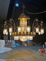 Lampes suspendues fantaisie vintage personnalisées en usine lustre en acier doré de décoration en cristal de centre islamique de mosquée
