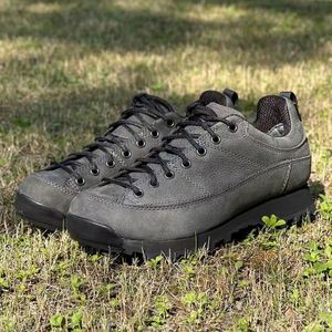 High Quality Genuine Leather Waterproof Thick Bottom Factory Lace-up Winter Trekking Hiking Outdoor <b>Shoes</b> Steel Toe <b>Comfort</b> - Product Image 2
