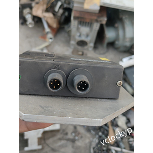 Verrouillage par solénoïde Schmersal AZM 170-11ZRK 24VAC/DC - 10114078 W d'occasion - Product Image 2