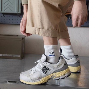 Crew Socks Solid Color Sweat Absorbent Polyester Fiber Daily Casual Wear For Men And Couples - Product Image 3