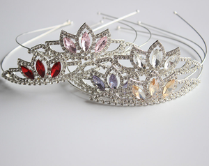 تاج مرصع بالماس الصناعي للفتيات تاج الأميرات لحفلات التخرج وأعياد الميلاد للأطفال هدايا لعيد الهالوين والكريسماس - Product Image 2