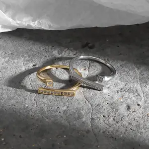 महिलाओं नई शैली सुंदर जिक्रोन पक्का उंगली की अंगूठी 925 स्टर्लिंग रजत मढ़वाया 18k सोने की अंगूठी