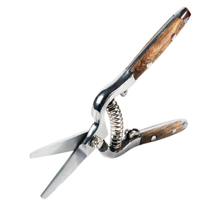 Cisailles de <span class=keywords><strong>jardinage</strong></span> VERTAK 8 pouces de haute qualité pour la taille des fleurs, manche en bois de frêne, acier à haute teneur en carbone et lame polie - Product Image 2