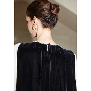 Abito Lungo <span class=keywords><strong>Midi</strong></span> Elegante in <span class=keywords><strong>Velluto</strong></span> di Seta di Gelso 100% Lussuoso da Donna, con Orlo a Foglia di Loto Vintage e Vestibilità Slim, Plissettato - Collezione 2026 - Product Image 3