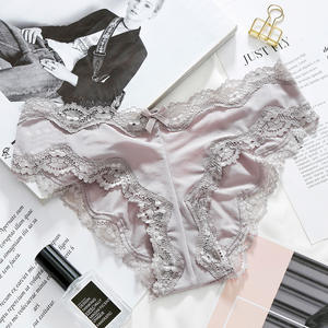 Braguitas de mujer de seda helada de alta elasticidad, suaves, sexys, con encaje y diseño hueco en la parte trasera, de algodón puro. - Product Image 2