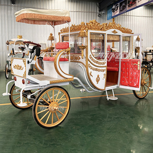 Calèche royale de luxe traînée par des chevaux pour proposition de mariage en plein air, festival commercial, accessoire décoratif - Product Image 3