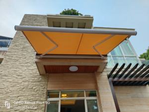 Tissu espagnol imperméable, résistant à la pluie et aux UV avec auvents à cassette LED complets - Product Image 4