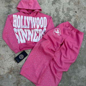 Chándal Deportivo Personalizado Estilo Urbano para Hombre con Diseño Bordado Disponible en Todos los Colores y Tallas Personalizadas para Actividades al Aire Libre - Product Image 4