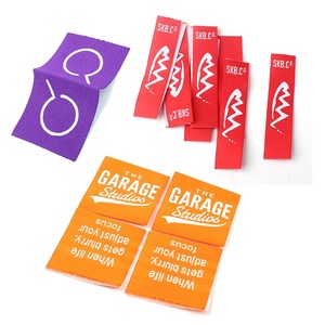 <span class=keywords><strong>Coudre</strong></span> sur des étiquettes en tissu Série <span class=keywords><strong>personnalisée</strong></span> Logo de marque Courtepointes haute densité Étiquettes tissées pour oreillers - Product Image 4