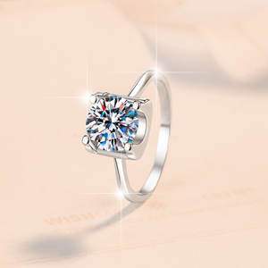 Bague <span class=keywords><strong>Solitaire</strong></span> Classique en Argent Sterling S925 Plaqué Or 18K avec Moissanite VVS1, Sans Nickel, à Quatre Griffes, MOQ <span class=keywords><strong>1</strong></span>, Bijoux Fins - Product Image 3