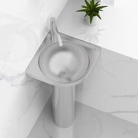 Évier mural triangulaire moderne en acier inoxydable 304 avec poignée de robinet joystick facile à nettoyer pour salle de bain
