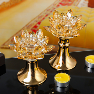 Commercio all'ingrosso europeo candelabri di fiori di loto di cristallo oro metallo portacandele da tavolo - Product Image 3