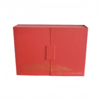 Doppelt zu öffnende rote exquisite Karton-Weinkiste mit goldgeprägten Mustern, anpassbare Geschenkverpackung