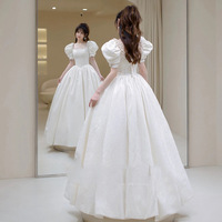 NNR Robe longue de soirée de mariage blanche de luxe à manches bouffantes de trois quarts de haute qualité pour femmes