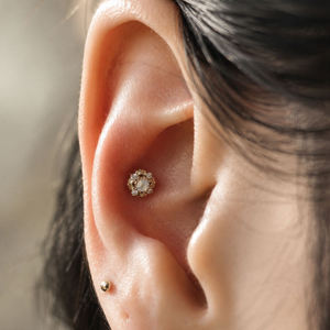 Boucles d'oreilles clous hexagramme vintage en or massif 14 carats avec pierre de lune Lotus, motif floral, cadeau pour femme, bijoux fins à piercing - Product Image 5