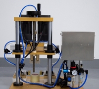 Machine de capsulage à vis électrique semi-automatique pour bouteilles en verre neuves avec 1 an de garantie-utilisation pour petites entreprises