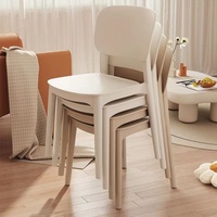 Chaise en plastique épaisse pour la maison, restaurant, table à manger, confortable pour une longue assise, usage commercial, moderne, simple, style américain