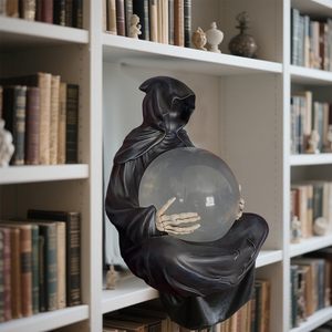 Bola de Cristal del Dios de la <span class=keywords><strong>Muerte</strong></span> - Esfera de Resina Luminosa de Halloween con Base LED, Orbe Gótico de Adivinación para Decoración Oscura <span class=keywords><strong>y</strong></span> Rituales - Product Image 4