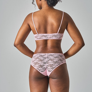 Sk1418&sk1419 Sexy Set Lingerie con <span class=keywords><strong>Bralette</strong></span> <span class=keywords><strong>in</strong></span> <span class=keywords><strong>Pizzo</strong></span> Floreale Rosa a Collo Tondo e Slip a Vita Media Stile Cheeky - Product Image 1