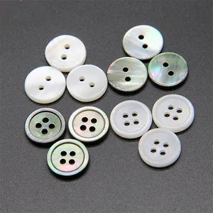 Wholesale Textile Sewing Accessories Custom Round 4/ 2 Holes Natural Black Lip Shell Button Pearl Sewing Button