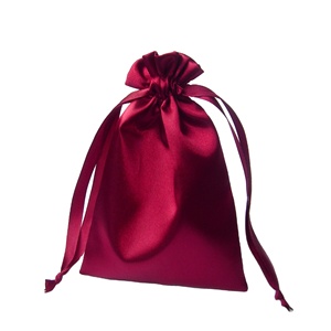 Bolsas de Joyería de Satén Blanco Personalizadas al por Mayor, Bolsitas de Regalo con Cordón, Bolsas de Embalaje para Pelucas - Product Image 1