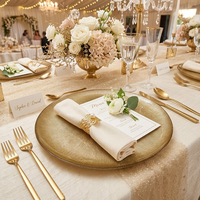 Assiettes de présentation de luxe en verre doré à motif soleil de 13 pouces, rondes, à texture radiale, pour la décoration de table de mariage et d'événements (vente en gros)