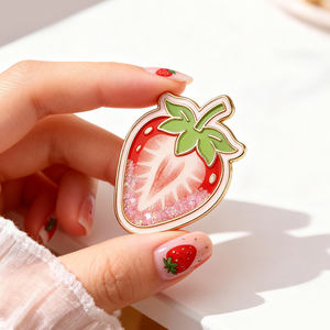 Nouveauté : Épingles en métal avec paillettes, fruits, sable <span class=keywords><strong>liquide</strong></span>, impression personnalisée en gros, épingles à revers, badge, émail <span class=keywords><strong>liquide</strong></span>, épingles à fruits, fraise - Product Image 2