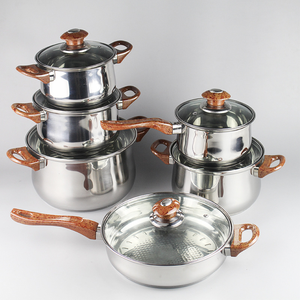 Juego de 12 utensilios de cocina modernos de acero inoxidable con mango dorado, olla para salsas, sartén, olla para sopa, tapa de vidrio sostenible - Product Image 4