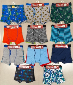 Boxers pour garçons Stockify de qualité supérieure, sous-vêtements en coton, taille enfant 6-7, couleurs mélangées, motifs et styles unis pour un usage quotidien - Product Image 5