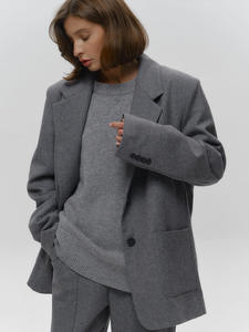 تخفيض كبير على السترة المحبوكة بلون واحد برقبة دائرية داكنة للارتداء اليومي للأزياء الكورية وسترات يومية - Product Image 2