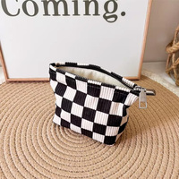 Sac de maquillage personnalisé avec logo, nouveau design tendance, sac de toilette en maille imperméable, grande capacité de rangement, sac à cosmétiques avec poignée