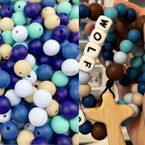 Cuentas de letras de <span class=keywords><strong>silicona</strong></span> para pulsera con <span class=keywords><strong>nombre</strong></span> DIY, cuentas sueltas de alfabeto inglés colorido para fabricación de joyas, <span class=keywords><strong>cadena</strong></span> de <span class=keywords><strong>chupete</strong></span> de bebé sin BPA - Product Image 4